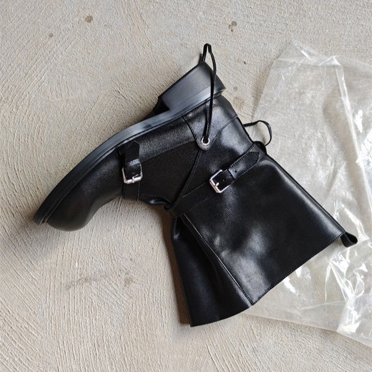 Retro Tokalı Orta Boy Çizmeler - Leather Classic Strap incelemesi ve fiyatı